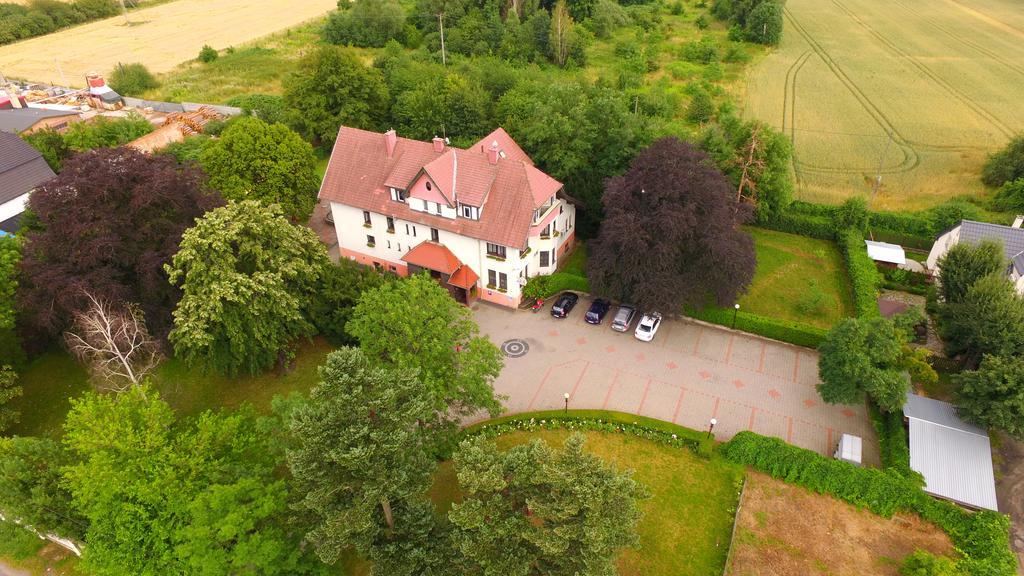 Pensjonat Galery Świebodzice Esterno foto